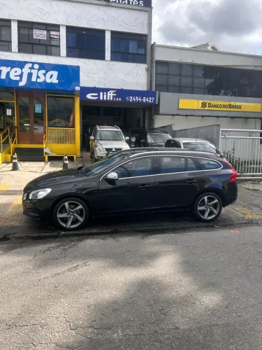 Volvo V60 T-6 R-design 3.0 AWD 4P 2013