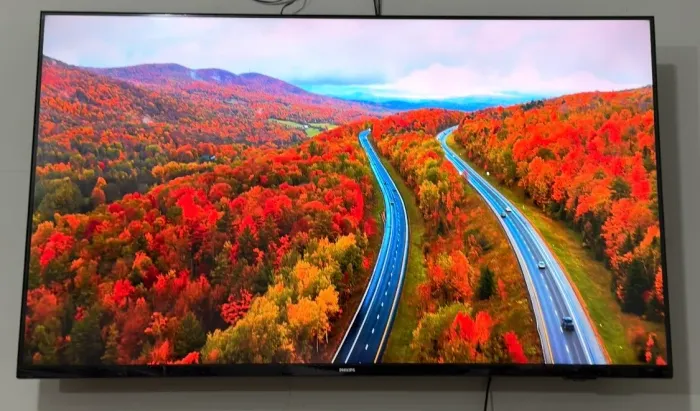 Tv 50 Philips smart 4k tela infinita 