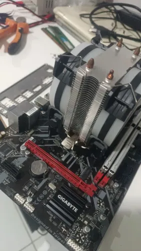 B360 GAMING HD i5 8? geração 