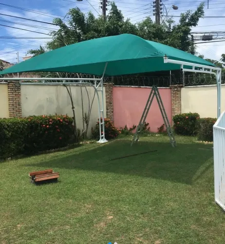 Garagem Sombreiro, lona, Zincalume, policarbonato para condomínio e residência, comércio