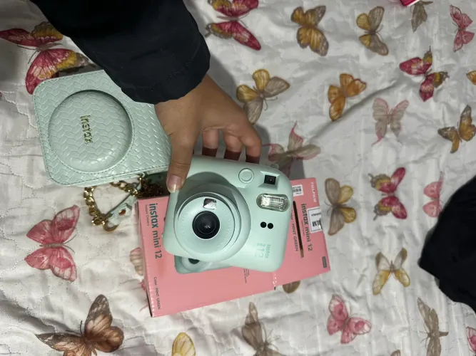 Polaroid/instax mini 12