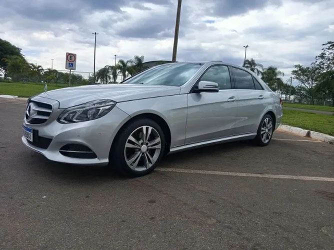 Imagem de Mercedes-Benz E-250 CGI Avantgarde 2.0 TB 211cv Aut. 2014