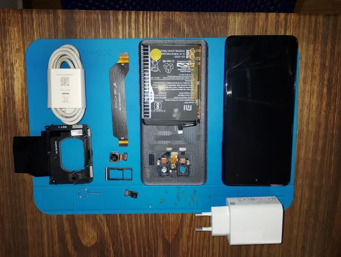 Peças xiaomi poco x3 pro carcaça completa tela mancha só não vai placa mãe ok