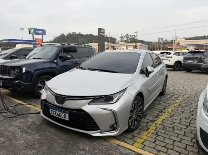 Toyota Corolla Altis Prem. Hybrid 1.8 Flex AUT 2022