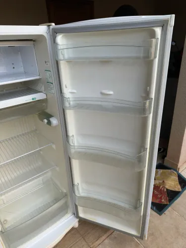 Geladeira Consul 300L Degelo 127v