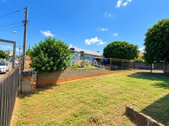 Área Comercial, 22x44 = 968m², na Avenida Dr Fernando Costa, Vila Maceno