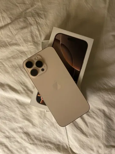 iPhone 16 pro Max super novo garantia de 3 meses!