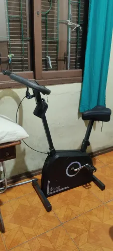 Bicicleta Ergométrica Vertical Dream Fitness EX 550