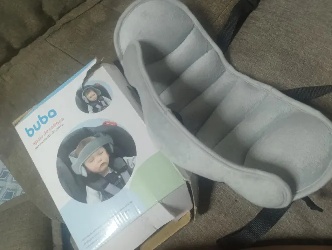 Fio de cabeça para bebê ideal para o carro