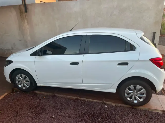 Chevrolet Onix JOY Hatch 1.0 8V Flex Mec. 4P 2019