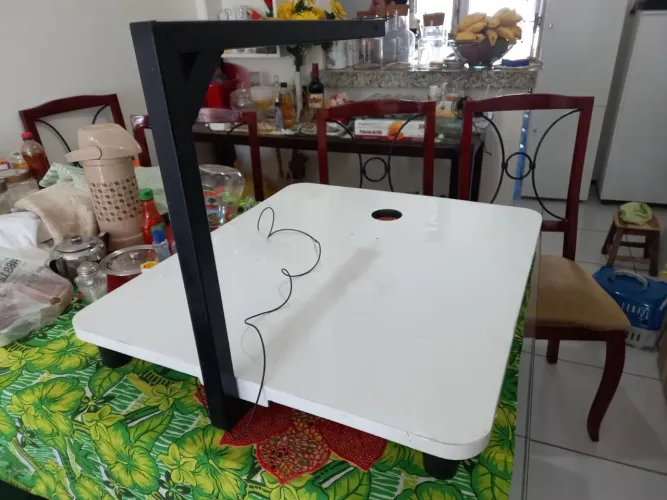 MESA PARA CORTAR ISOPOR 70X80