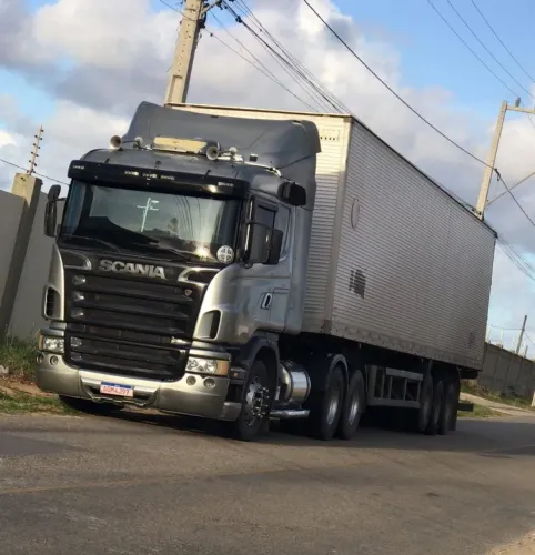 Vende-se cavalo scania e carreta random