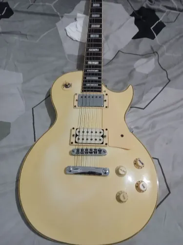 Guitarra pra venda
