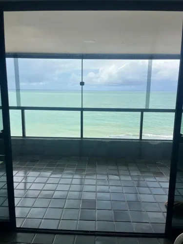 4 Qts, 1 St C/ Closet na Av BV. 250m2. 2 Vagas