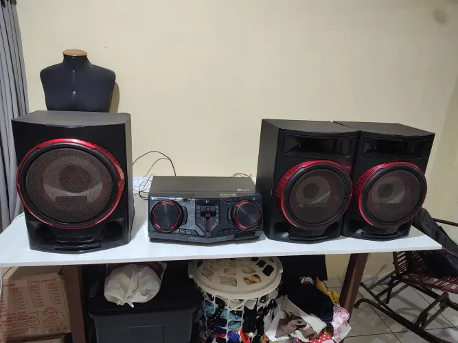 Som LG CJ88 2250 watts RMS 