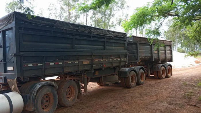 Vendo carreta bicaçamba