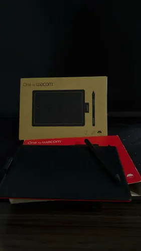 Mesa Digitalizadora One by Wacom (CTL-472) ? Impecável na Caixa