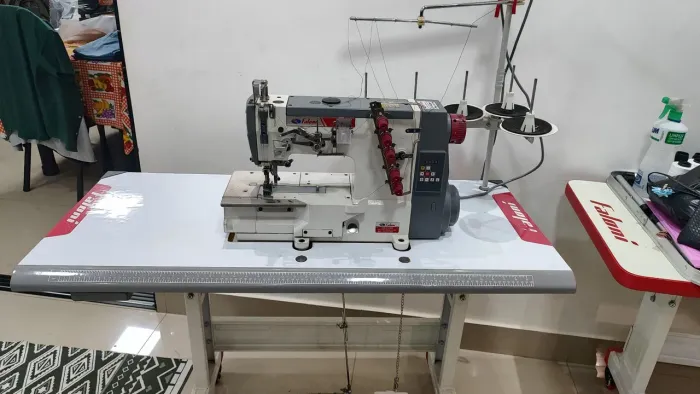 Máquina Galoneira e Ponto Cadeia 