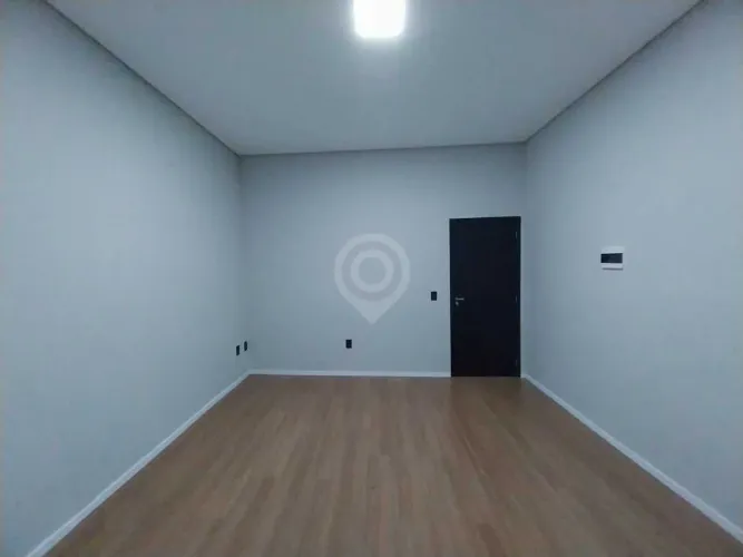 Sala : / Comercial / Centro