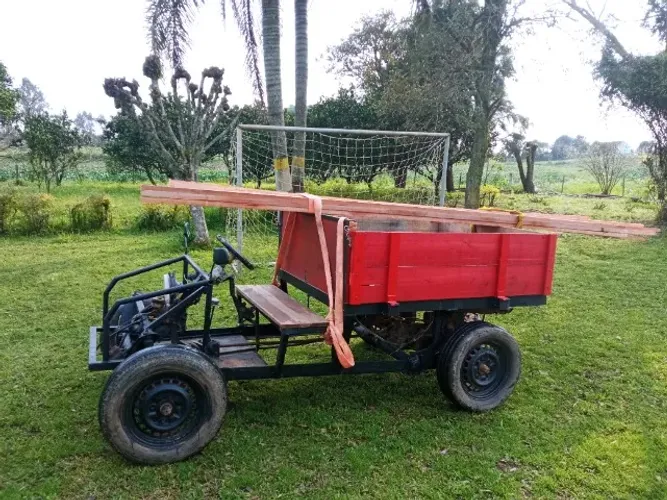 Girico agrícola transporte de lenha