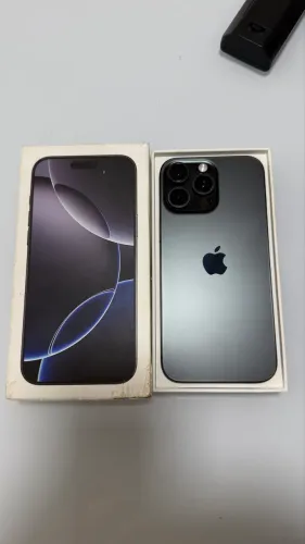 iPhone 16 pro Max 
