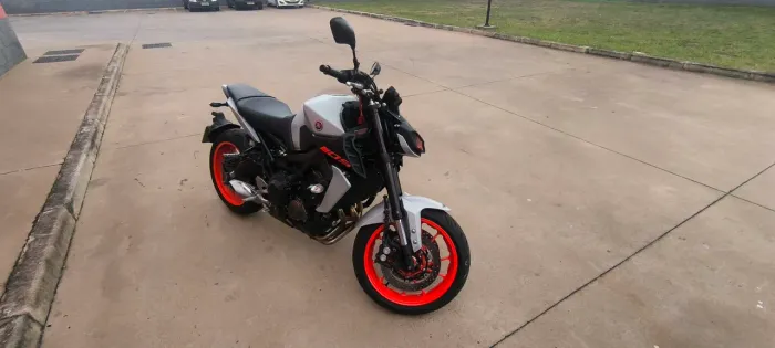 MT-09 ano 2020