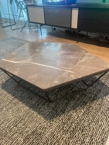 Mesa de Centro Natuzzi em Mármore Italiano - Design Geométrico