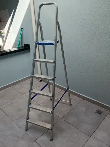 ESCADA ALUMÍNIO MOR