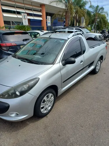Peugeot Hoggar XR 1.4 Flex 8V 2P 2012