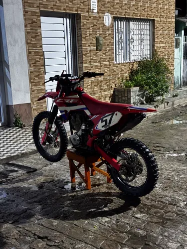 CRF 230 com motor de Twister 250