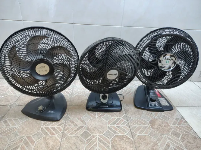 3 ventiladores com defeito ( 2 Arno e 1 Mondial)