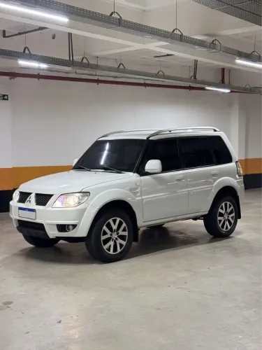 Mitsubishi Pajero TR4 2.0/ 2.0 Flex 16V 4X4 Aut. 2014