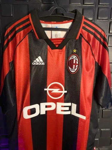 Camiseta retrô Milan 1998