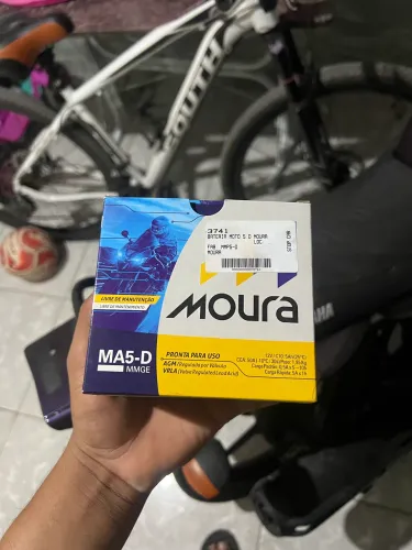 Bateria Moura nova usada 1 vez 