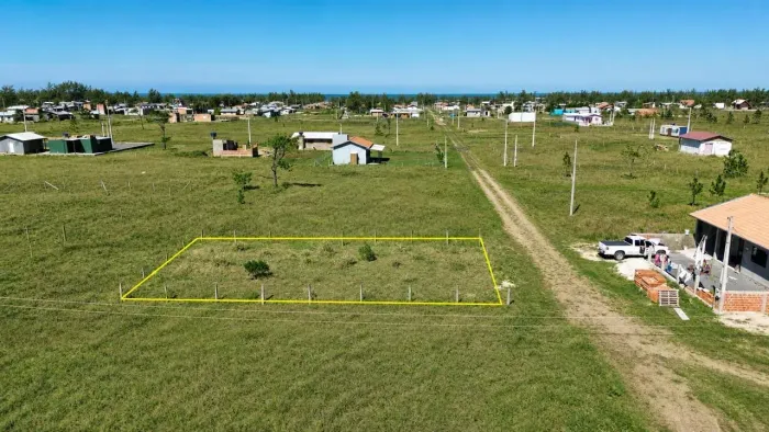Terreno pronto para construir em Balneário Arroio do Silva-SC