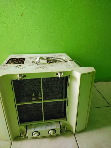 Ar-condicionado de Janela Springer Midea Mecânico Frio 7.500 BTU/h 127v<br>