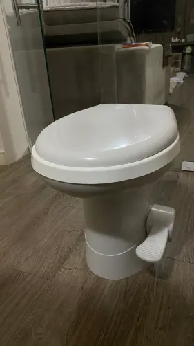 Vaso Sanitário Perfil alto com Pedal