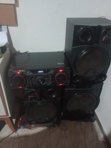 Som LG RMS 2250w com 3 caixas em perfeito estado 