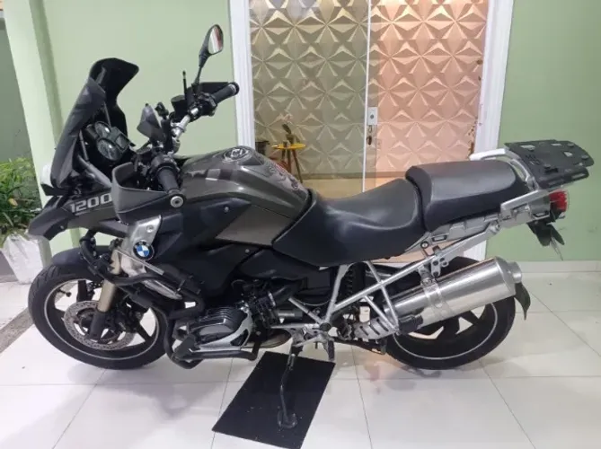 ? BMW R 1200 GS 2011 - Pronta para qualquer aventura! ? Se você procura uma big trail co