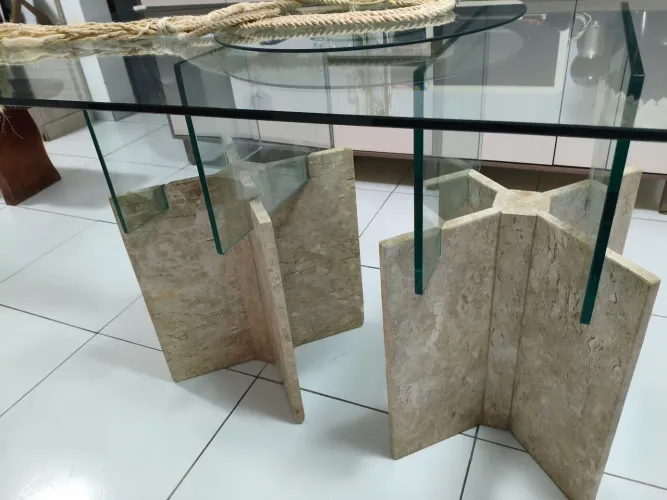 Mesa Mármore com Tampo em Vidro