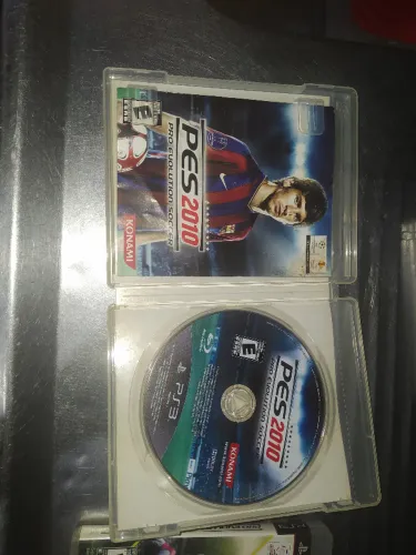 2 Jogos de Ps3: PES 2010 e PES 2016