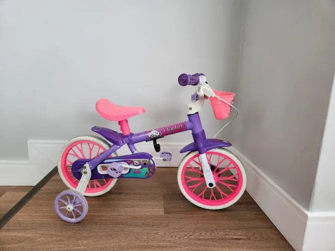 Vendo Bicicleta infantil R$ 80,00