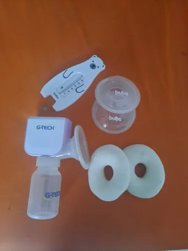Bomba Tira-Leite Materno Elétrica Smart da marca G-Tech.