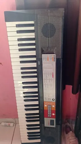 Teclado Yamaha PSR-F50 61 teclas