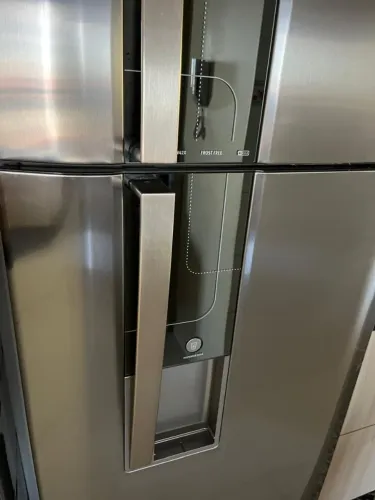 Geladeira Electrolux frost-free inox completa funcionando perfeitamente (ZERAAA) entrego.