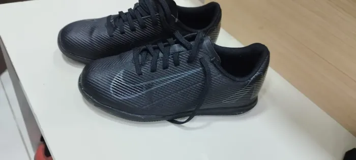 Chuteira Nike / Tam 31