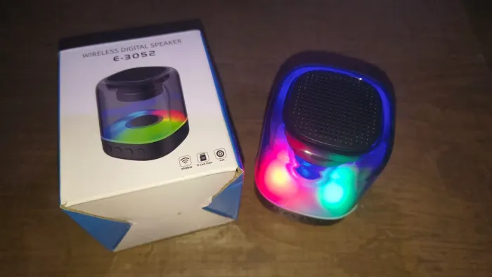 Caixinha de Som Bluetooth E-3052 (NOVO)