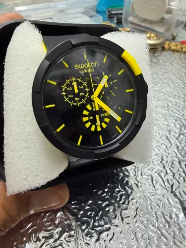 SWATCH lançamento BOLTS