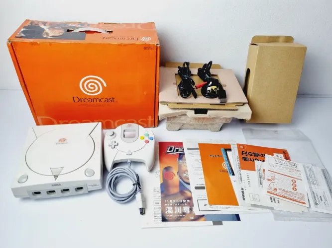 J-CONSOLE DREAMCAST JAPONÊS
