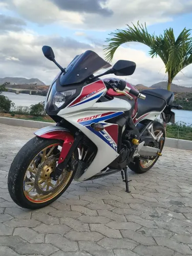 Moto Honda CBR 650f ABS- impecável 